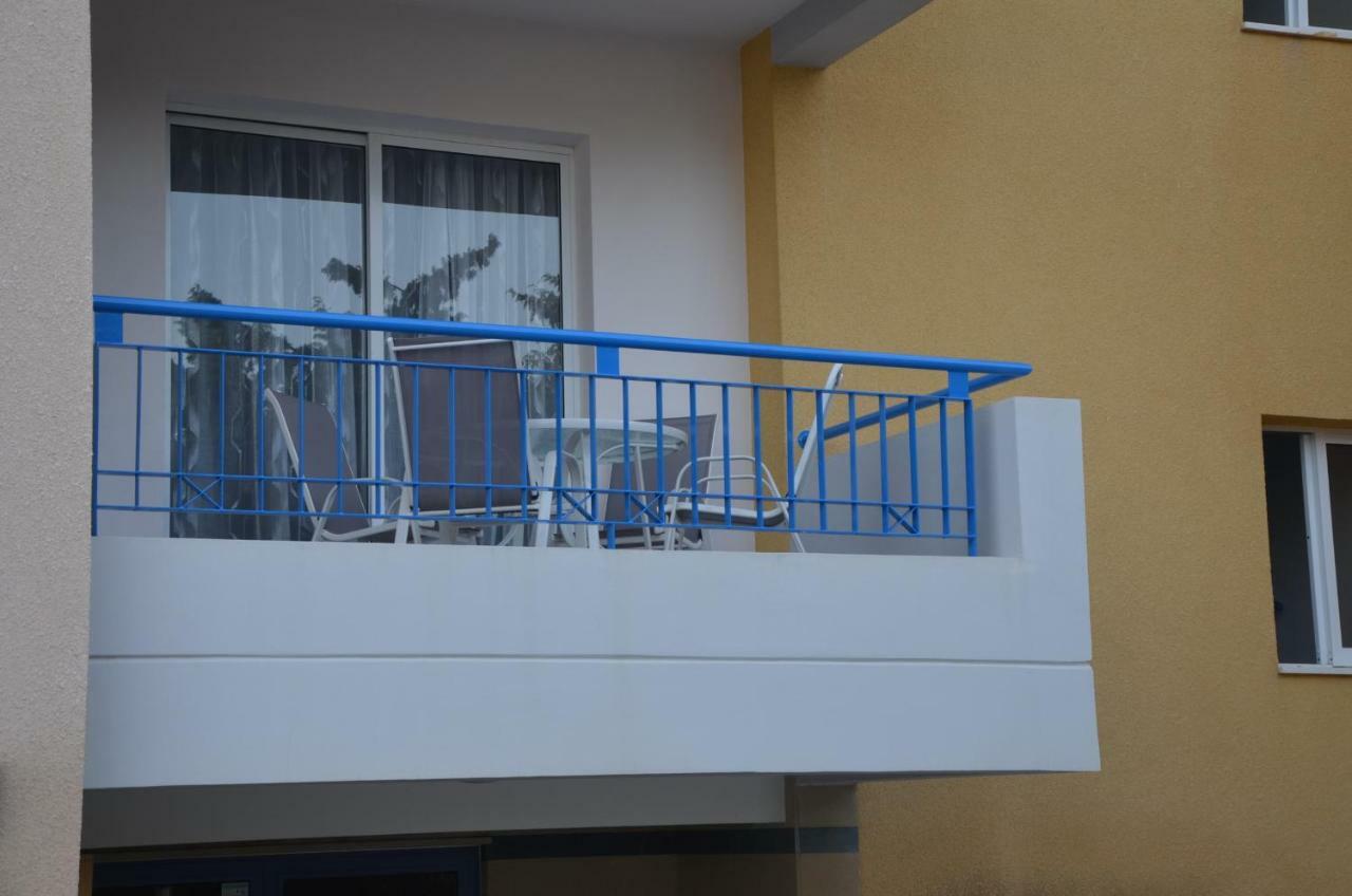 Iris Village Pafos Exterior foto