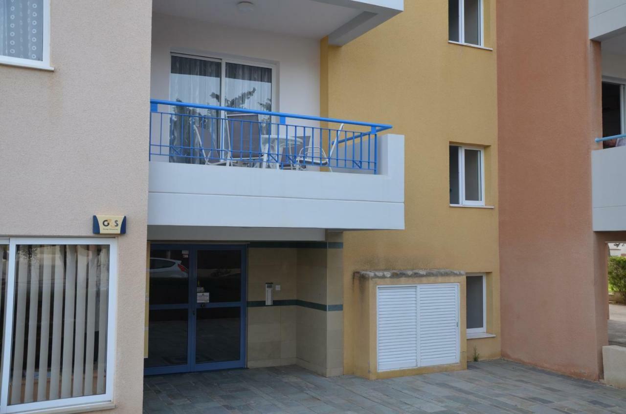 Iris Village Pafos Exterior foto